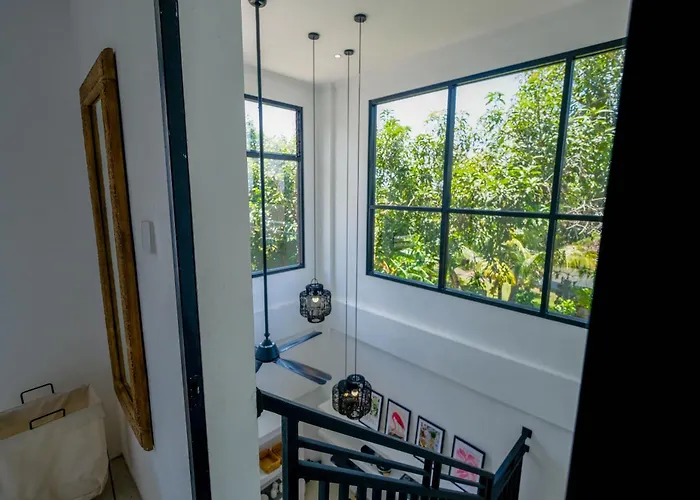 Virgo Sun House * Uluwatu (Bali)